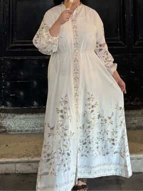 Bohemian White Floral Maxi Dress